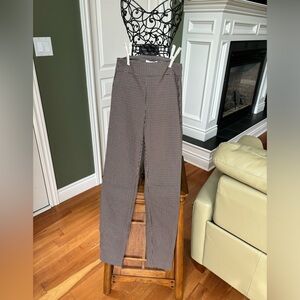 RW&Co, Cambridge Grace, jagging, women’s size, M, in burgundy, black & tan check